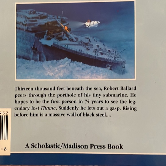 Vintage 1988 Scholastic A Time Guess Book Exploring the Titanic paperback book - Picture 9 of 16